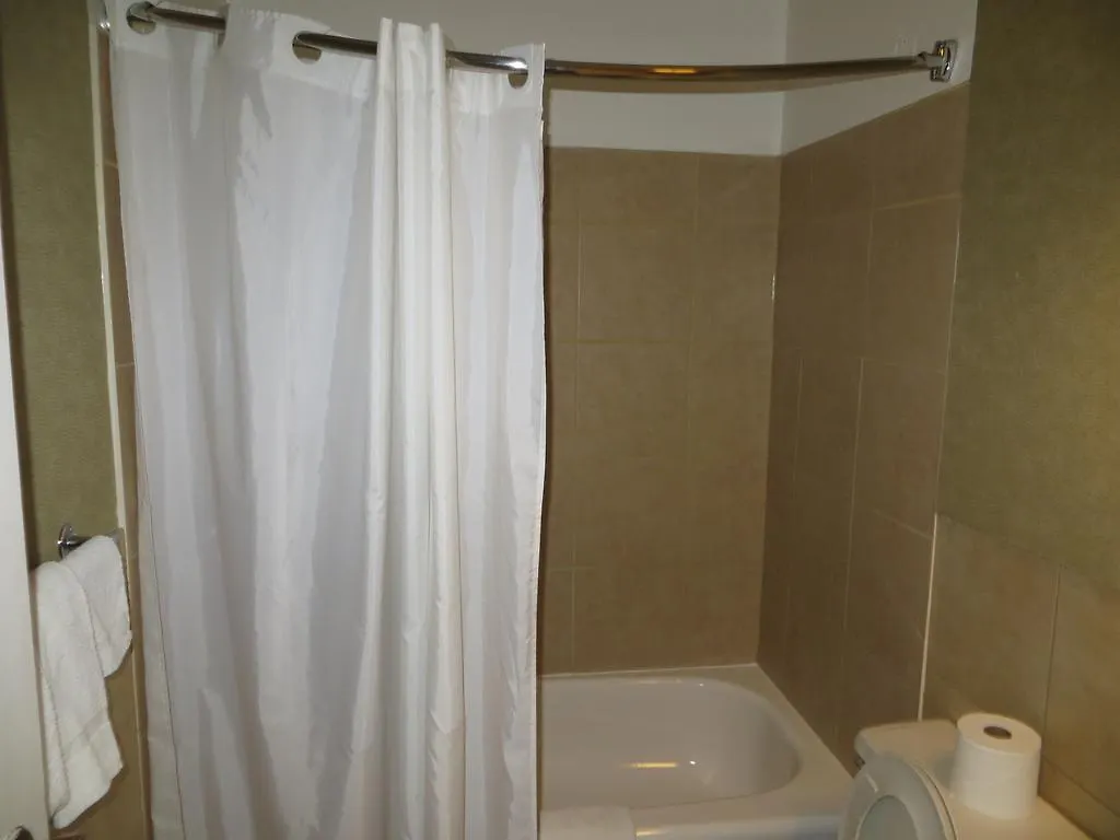 West Edmonton Motor Inn 2*,  Canadá